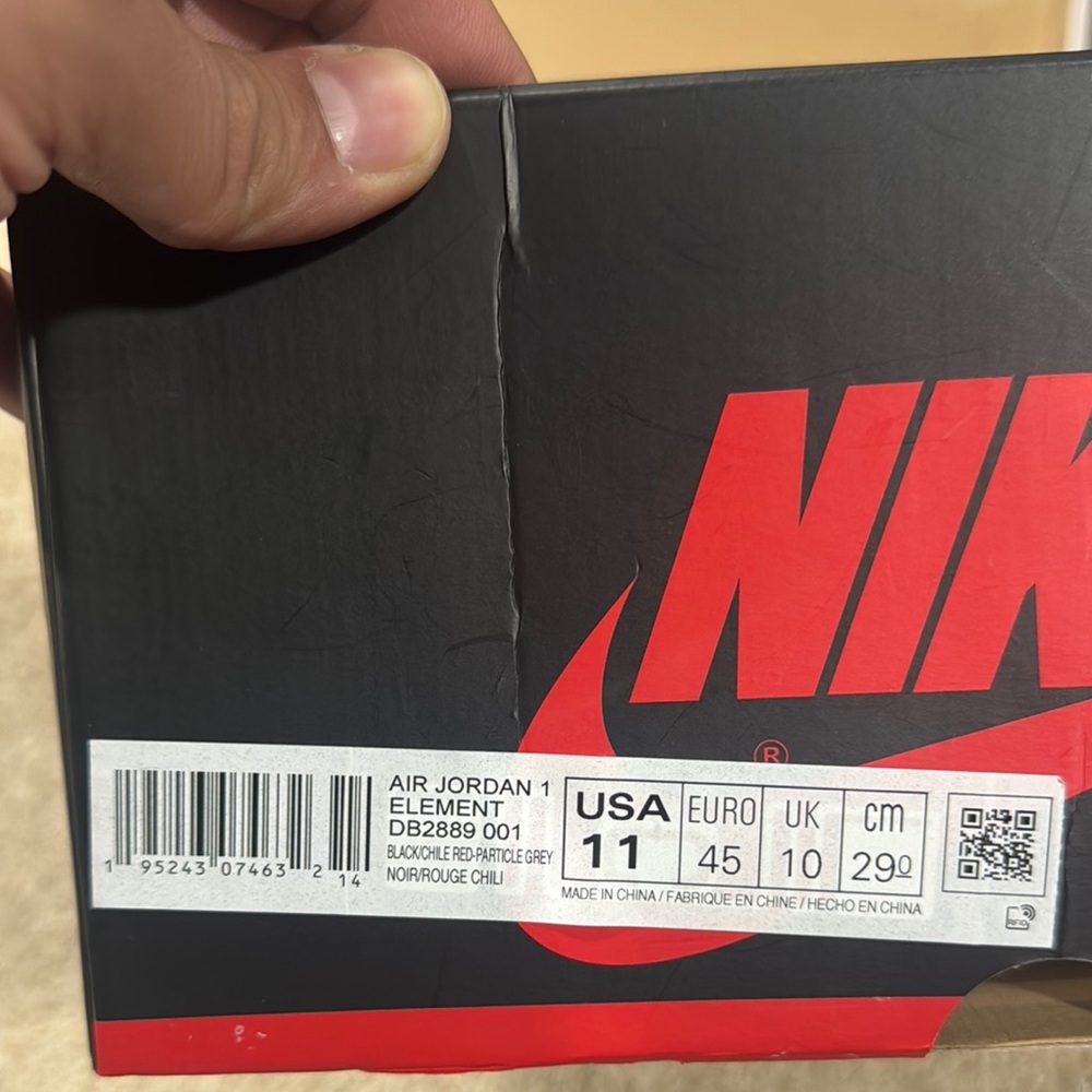 Nike Air Jordan 1 Element in Black and Red and Particle Grey / Gray